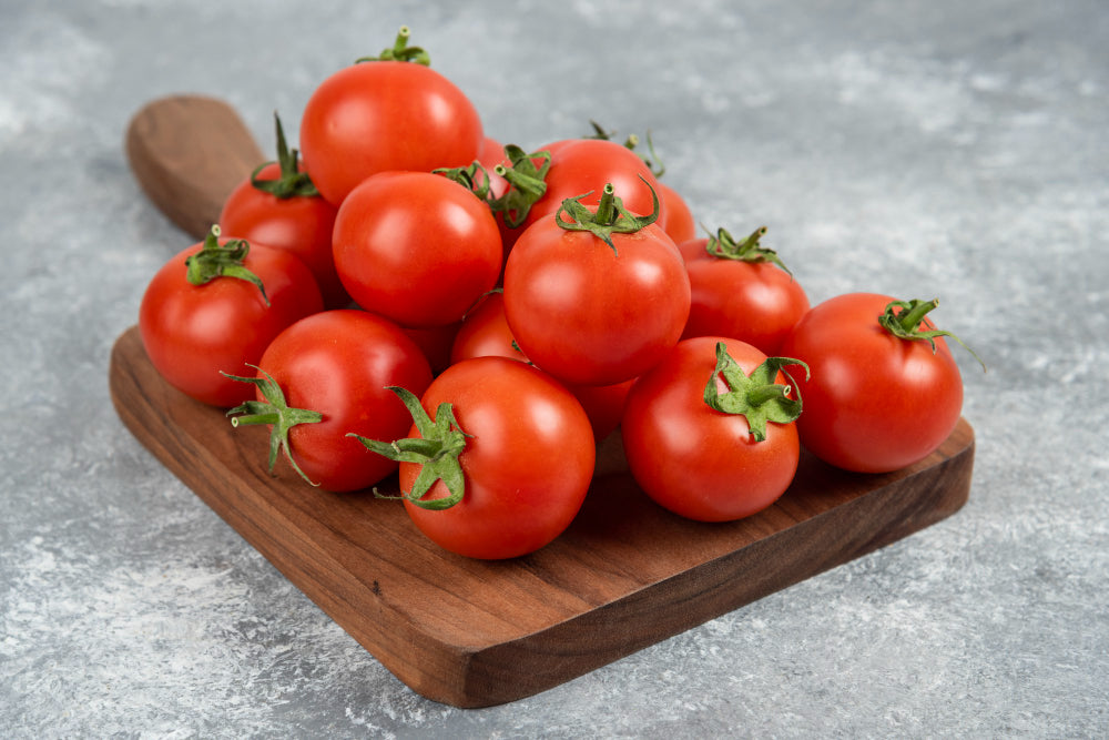 Tomatoes (टोमॅटो)